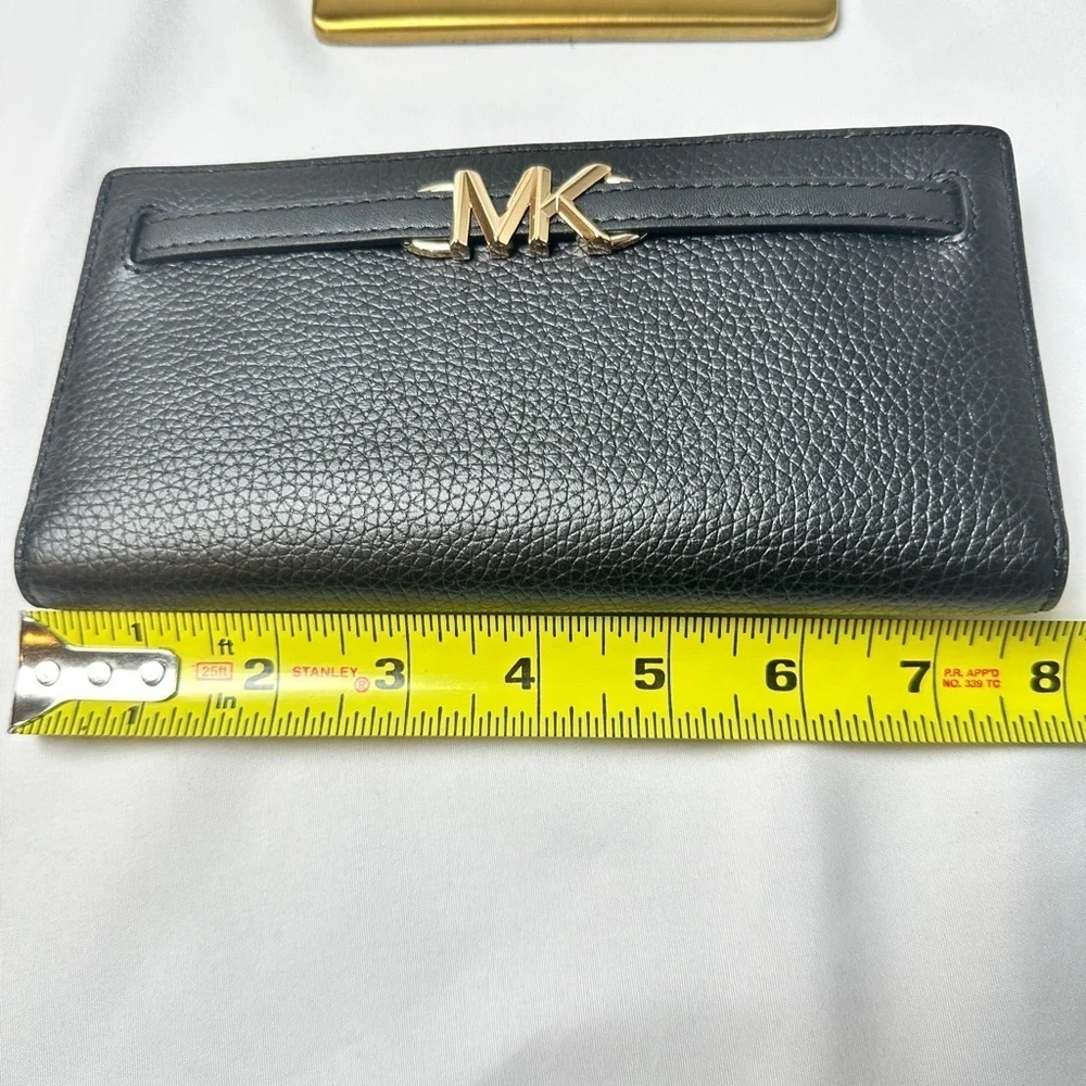 Michael Kors Reed Large Pebbled Leather Wallet (Black)